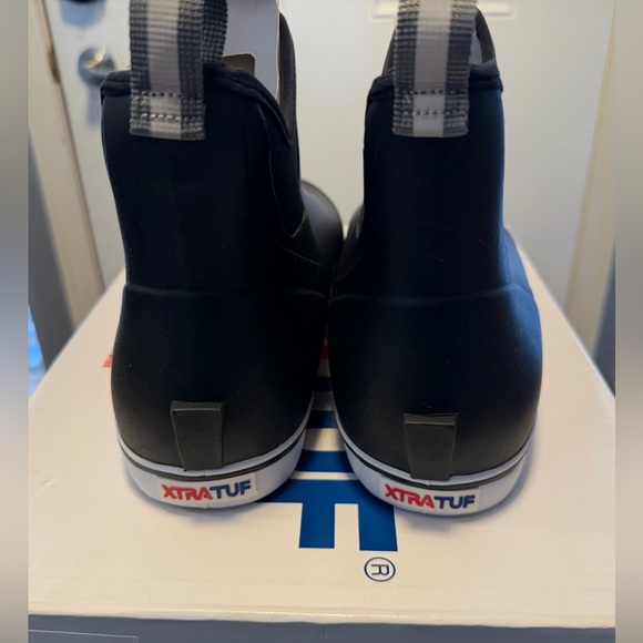 XtraTuf men’s 13 ankle deck boot- new in box